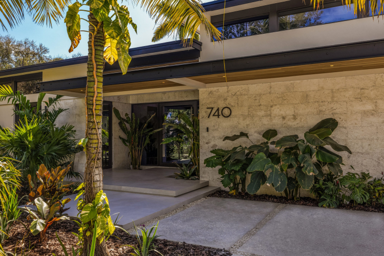 740 NE 120th St Biscayne Park print 002 027 2J9A9400 4200x2802 300dpi